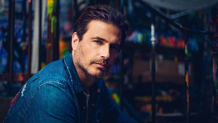 Interview With Richard Orlinski Image